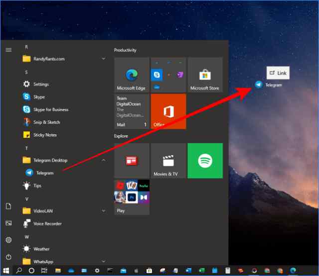 Moves the Start Menu application shortcut to the desktop