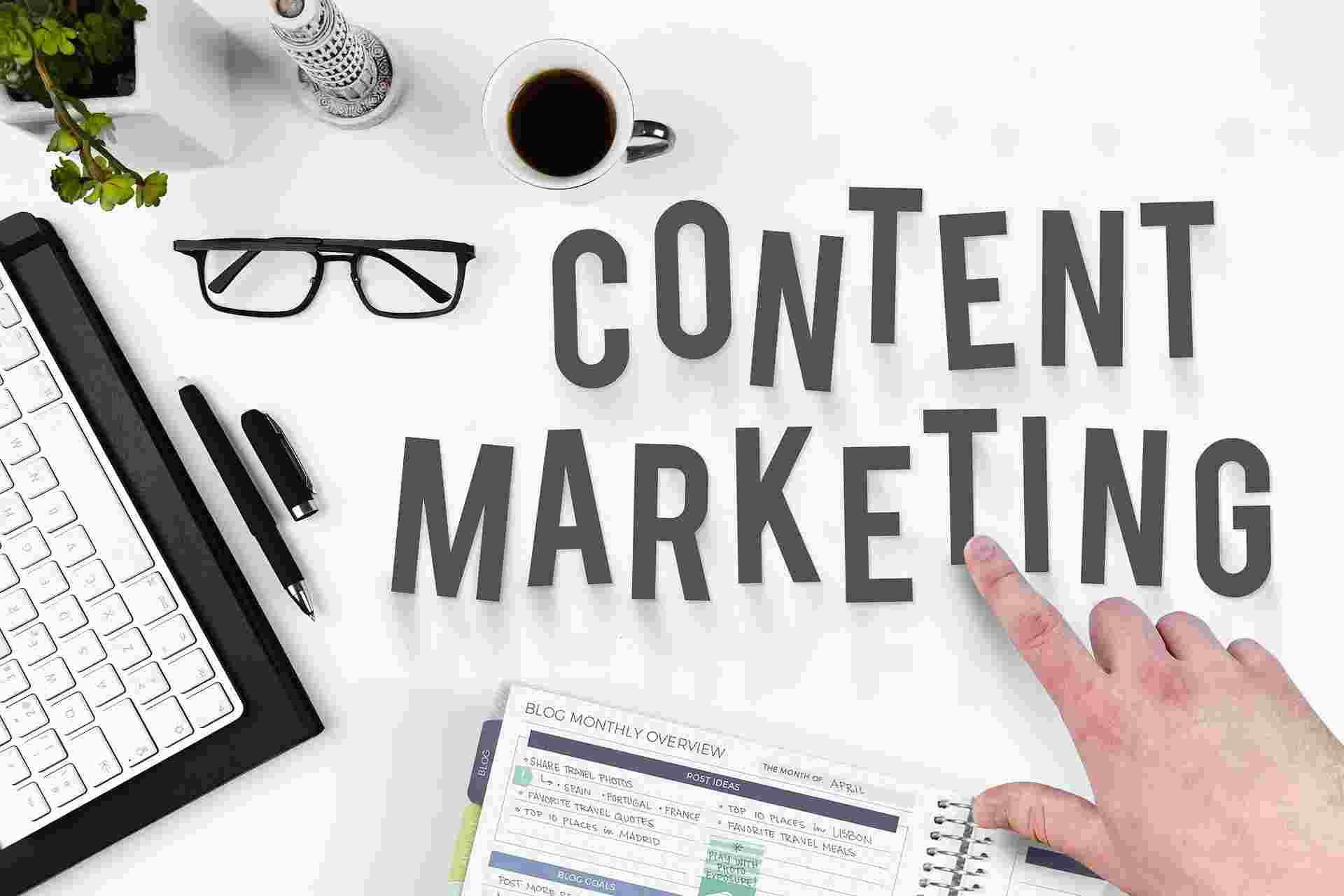 7 Quick Ways to Attract Audiences With Content Marketing